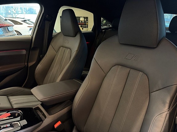 Audi A5 14 of 16