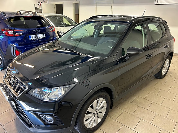 Seat Arona 3 of 5