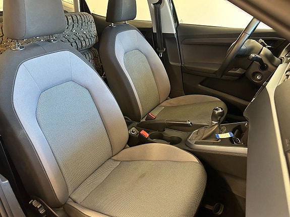 Seat Arona 6 of 13