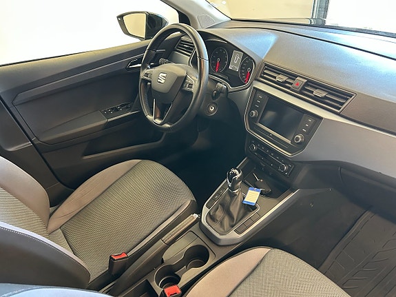 Seat Arona 7 of 13