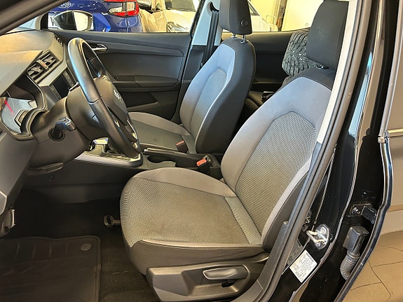 Seat Arona 8 of 13