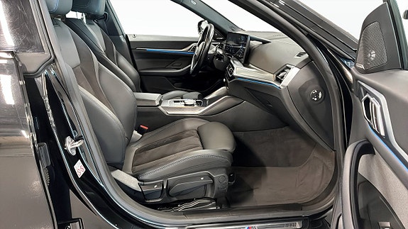 BMW i4 3 of 5