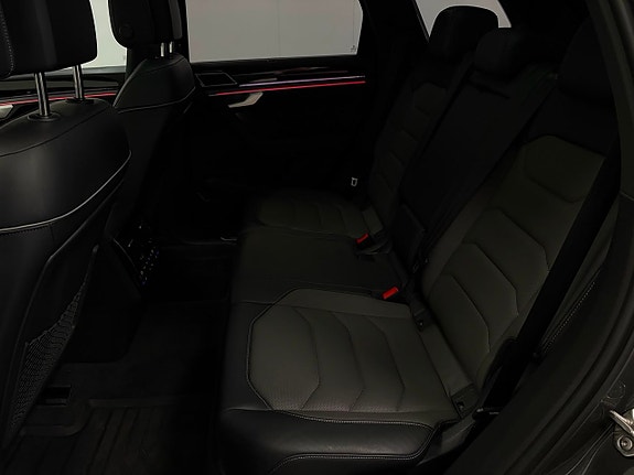 Volkswagen Touareg 10 of 21