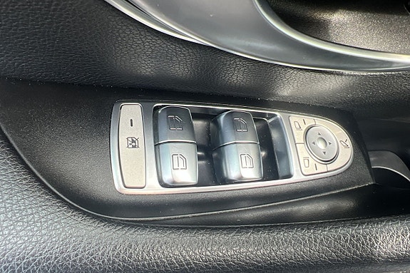 Mercedes-Benz E300 de 20 of 30