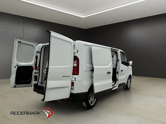 Renault Trafic 11 of 30