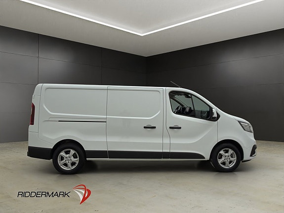 Renault Trafic 2 of 30