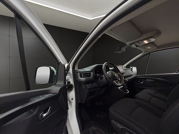 Renault Trafic 15 of 30