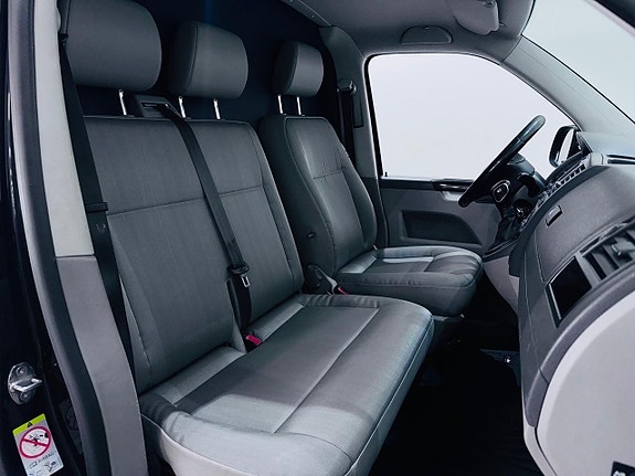 Volkswagen Transporter 6 of 17