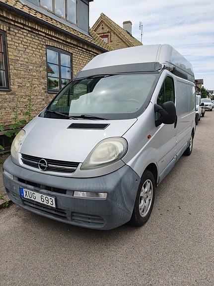 Opel Vivaro 2 of 5