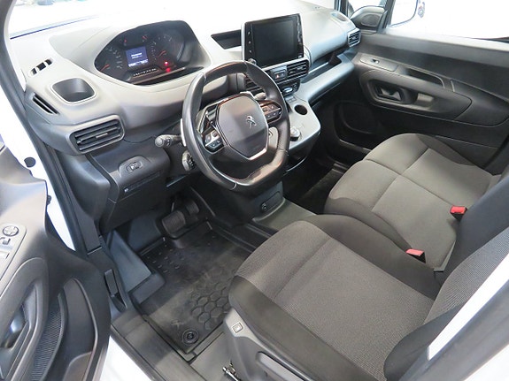 Peugeot Partner 9 of 15