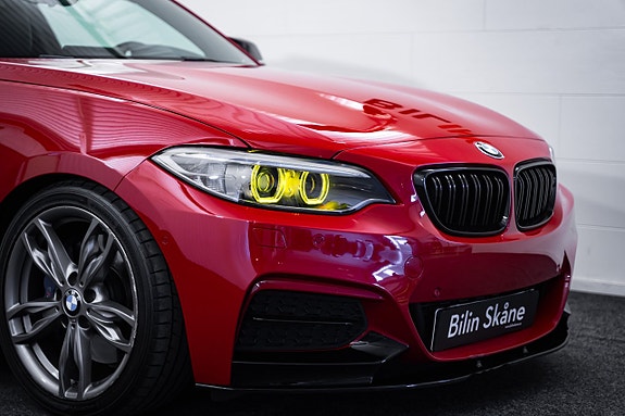 BMW M235i 3 of 5
