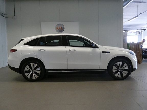 Mercedes-Benz EQC400 8 of 24