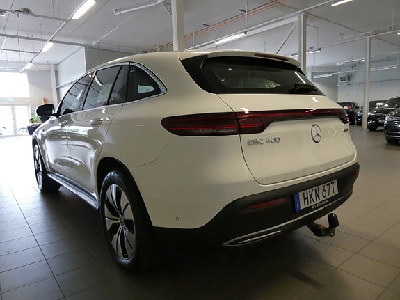 Mercedes-Benz EQC400 13 of 24