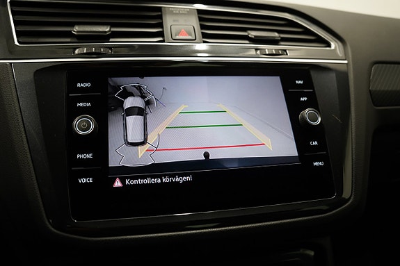 Volkswagen Tiguan 19 of 27