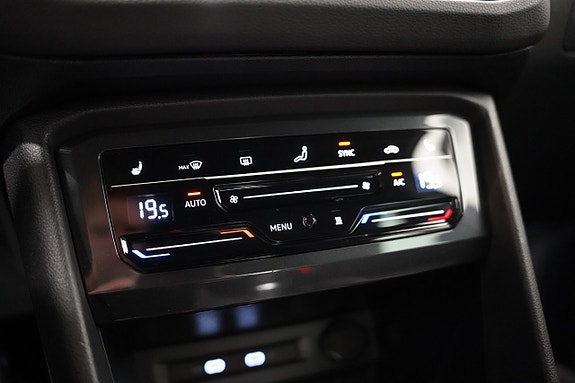 Volkswagen Tiguan 18 of 27