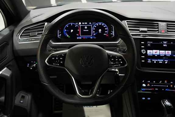 Volkswagen Tiguan 15 of 27