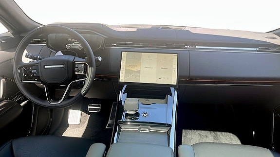 Land Rover Range Rover Sport 4 of 5
