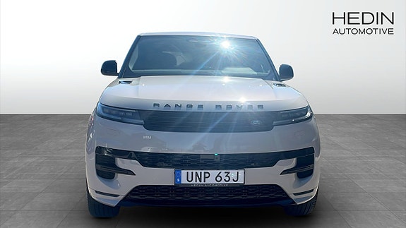Land Rover Range Rover Sport 8 of 9