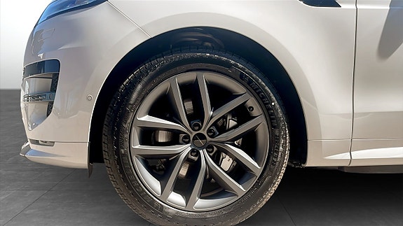 Land Rover Range Rover Sport 9 of 9