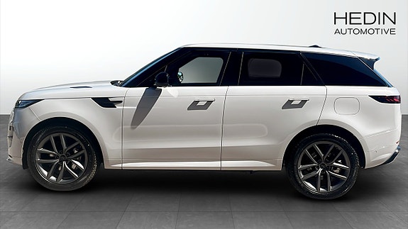 Land Rover Range Rover Sport 6 of 9