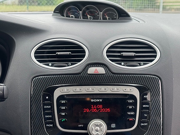 Ford Focus 14 of 21