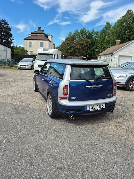 MINI Clubman Cooper S 3 of 5
