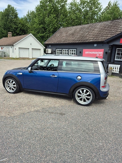 MINI Clubman Cooper S 2 of 5