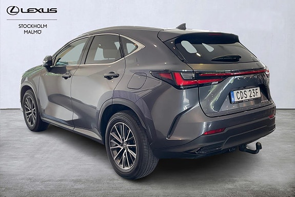 Lexus NX350h 2 of 5
