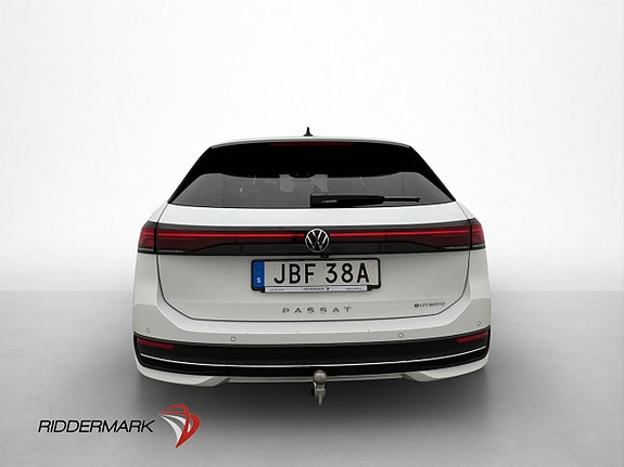 Volkswagen Passat 6 of 30