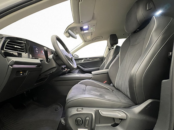 Volkswagen Passat 9 of 30