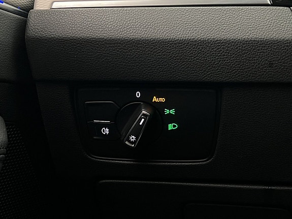 Volkswagen Passat 23 of 29