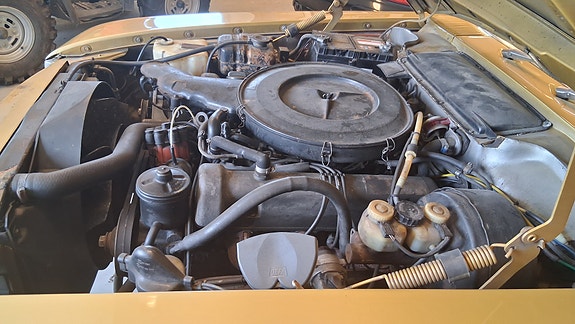 Mercedes-Benz 350 SL 5 of 5