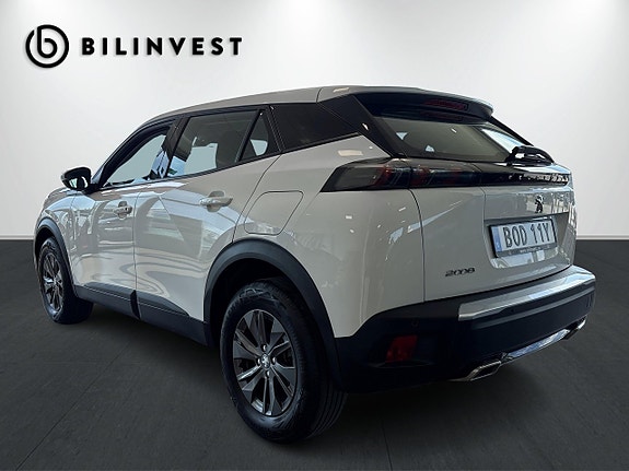 Peugeot 2008 3 of 5