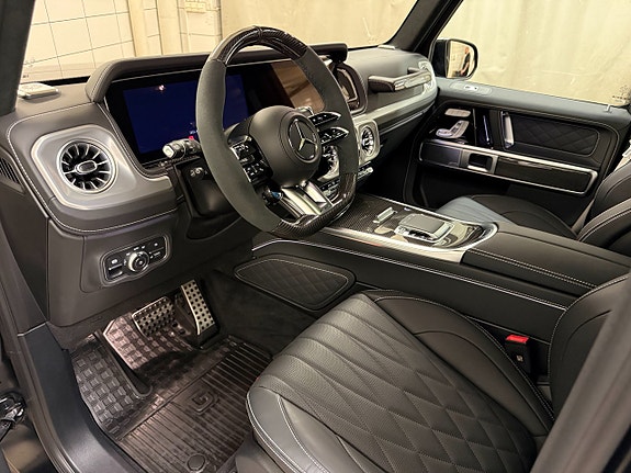 Mercedes-Benz G63 9 of 17