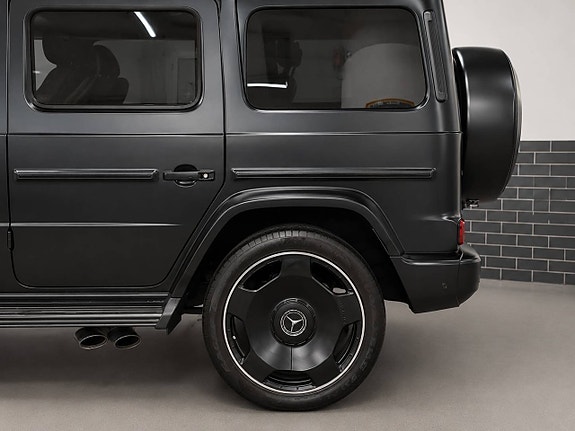 Mercedes-Benz G63 7 of 17