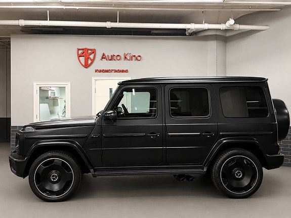Mercedes-Benz G63 2 of 5