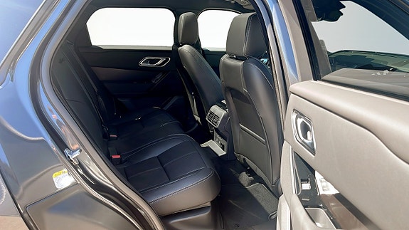Land Rover Range Rover Velar 5 of 5