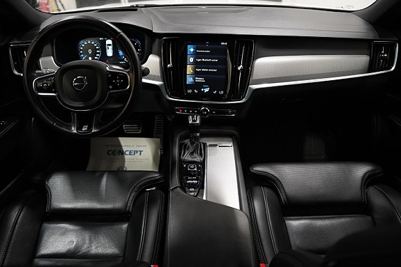 Volvo S90 12 of 29