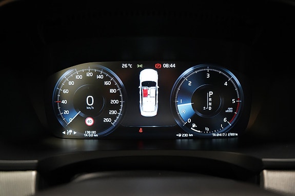 Volvo S90 15 of 29