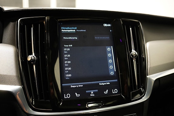Volvo S90 19 of 29