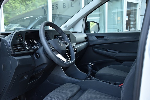 Volkswagen Caddy 9 of 22