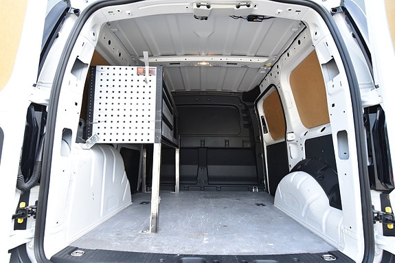 Volkswagen Caddy 8 of 22