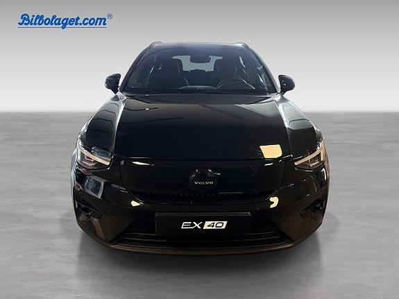 Volvo EX40 3 of 5