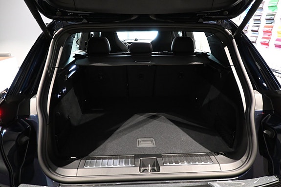 Porsche Cayenne 11 of 29