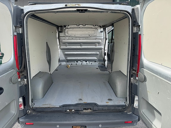 Opel Vivaro 5 of 5