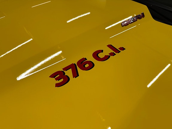 Chevrolet Camaro 21 of 30