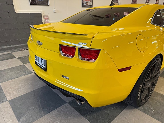 Chevrolet Camaro 16 of 30