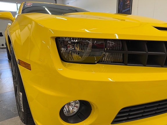 Chevrolet Camaro 19 of 30