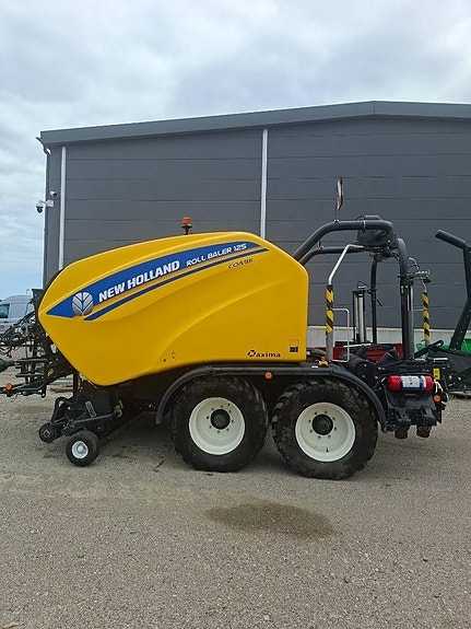 New Holland Roll Baler 125 Combi 2 of 3