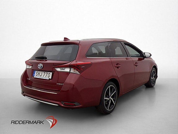 Toyota Auris 5 of 5
